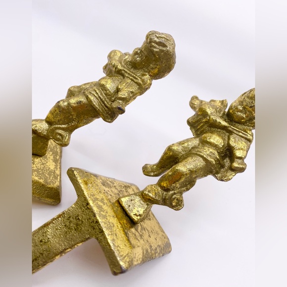 Cherub Angel Holiday Stocking Holder Mantel Hook Lyre Vtg Set 2 Gold Metal - Picture 14 of 14